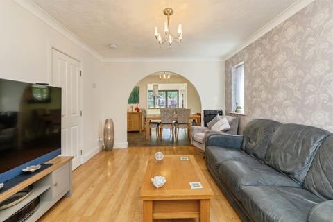 4 bedroom semi-detached house for sale, Coopers Drive, Yate, Bristol