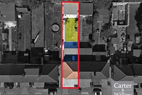 5 bedroom end of terrace house for sale, Stevens Road, Dagenham, Essex