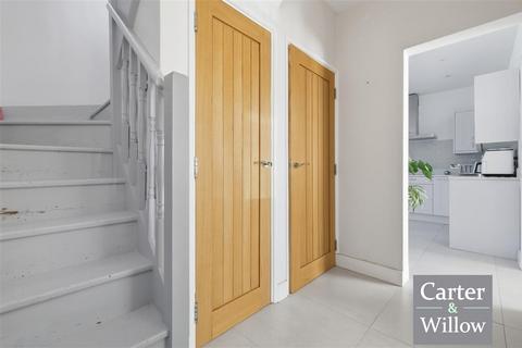 5 bedroom end of terrace house for sale, Stevens Road, Dagenham, Essex