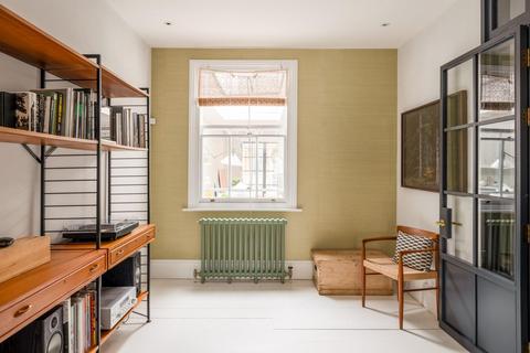 3 bedroom terraced house for sale, Ferndale Road, London SW9