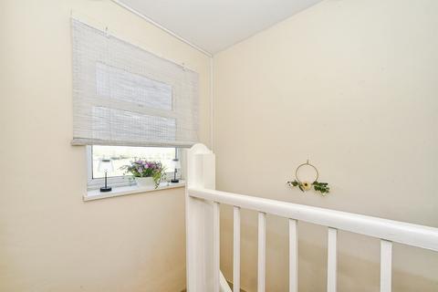2 bedroom maisonette for sale, Addison Crescent, Swindon