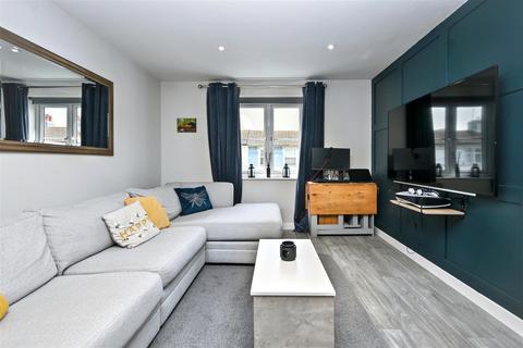1 bedroom flat for sale, Susans Road, Eastbourne