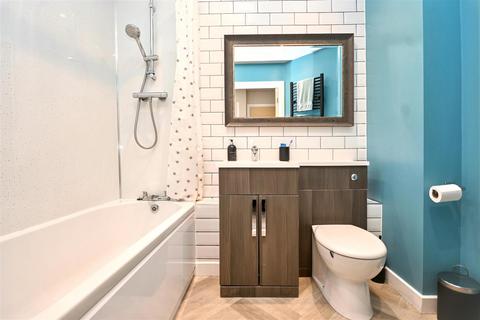 1 bedroom flat for sale, Susans Road, Eastbourne