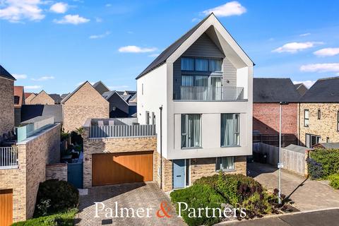 4 bedroom detached house for sale, Edward Harvey Link, Chelmsford CM1
