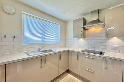 1 bedroom retirement property for sale, Beck Lodge, Botley Road, Park Gate