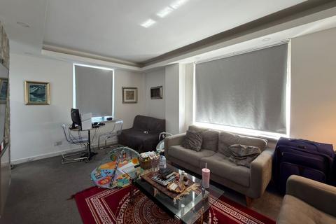 1 bedroom flat for sale, Flat 76 Forset Court, Edgware Road, Bayswater, London, W2 2RE