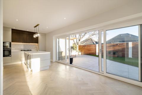 4 bedroom detached house for sale, Vandeleur Place, Edinburgh EH7