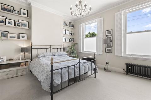 4 bedroom terraced house for sale, Ramsden Road, London, SW12