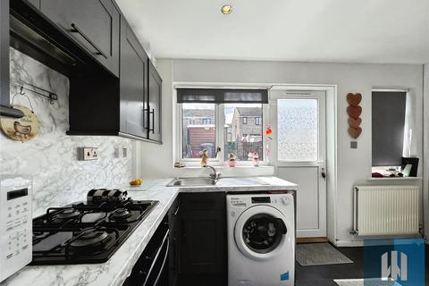 2 bedroom terraced house for sale, Howden Close, Cowlersley, Huddersfield, HD4