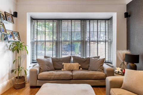 5 bedroom detached house to rent, Barnet Road Arkley EN5