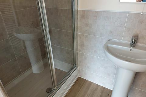 2 bedroom detached house to rent, 7 Salix Close, Coventry, CV4 8LS