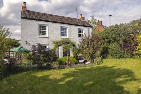 4 bedroom detached house for sale, Station Street, Ross-on-Wye, Herefordshire, HR9