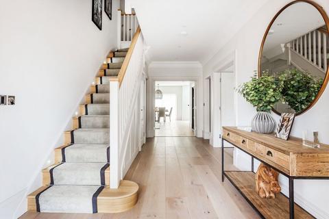 4 bedroom house for sale, Matham Road, East Molesey KT8