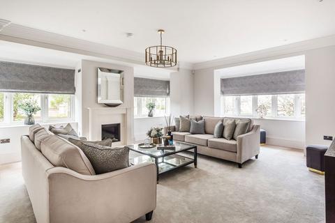 4 bedroom house for sale, Matham Road, East Molesey KT8