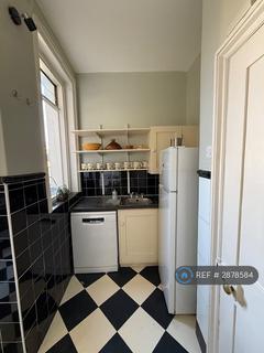 1 bedroom in a flat share to rent, Southampton Row, London, WC1B