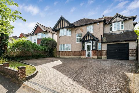 Banstead Road South, Sutton