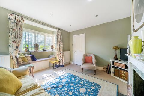 4 bedroom detached house for sale, Chinthurst Lane, Bramley, GU5