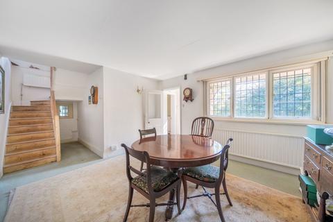 4 bedroom detached house for sale, Chinthurst Lane, Bramley, GU5