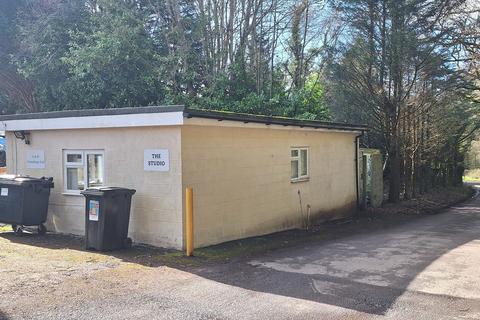 Office to rent, Church Ln Horsham RH13 6LU