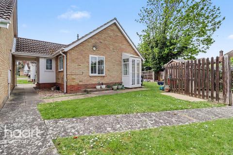2 bedroom bungalow for sale, Lyon Close, Clacton-On-Sea