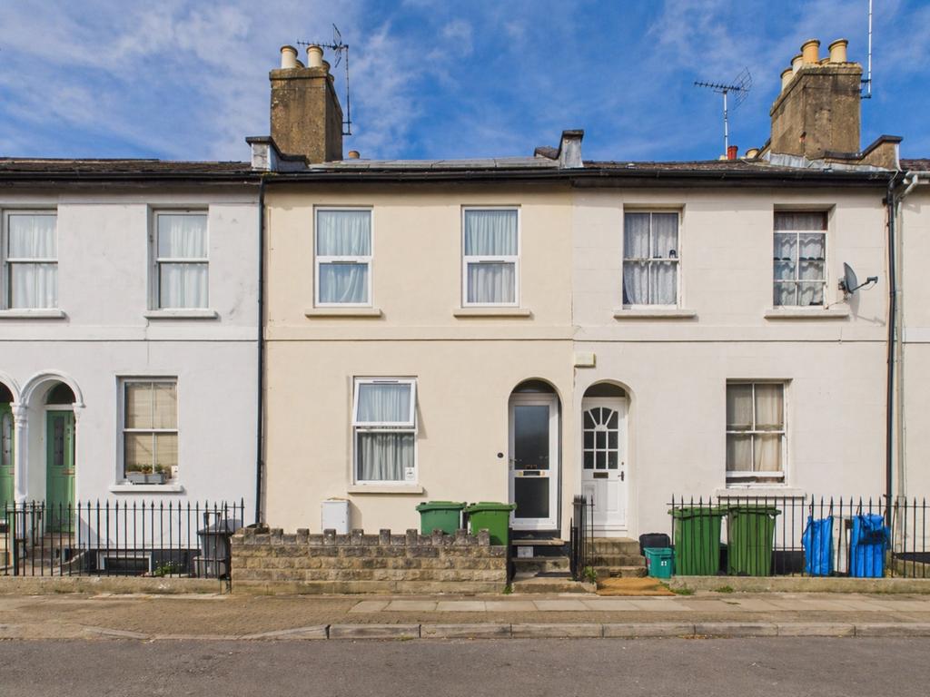 1 bedroom terraced house to rent