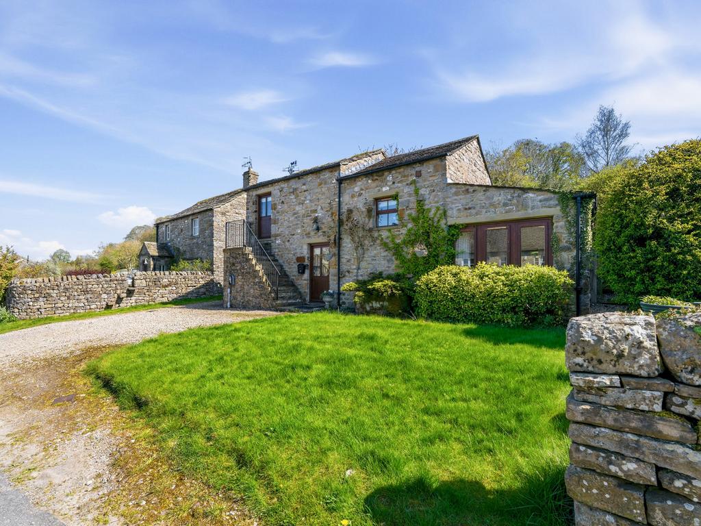 2 bedroom barn conversion for sale