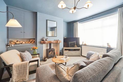 2 bedroom semi-detached house for sale, The Grove, Shipley BD17