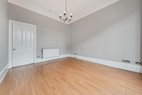 1 bedroom flat for sale, 256 Kilmarnock Road, Flat 2/1, Shawlands, Glasgow, G43 2XS