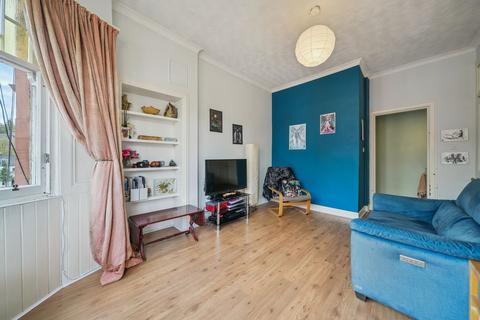 2 bedroom flat for sale, 173 Deanston Drive, Flat 3/2, Shawlands, Glasgow, G41 3JZ