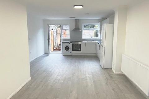 undefined, Aspen Close, Ealing, W5