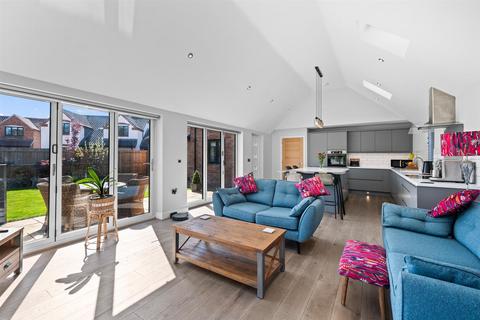 4 bedroom detached house for sale, Green Lane, Easthorpe