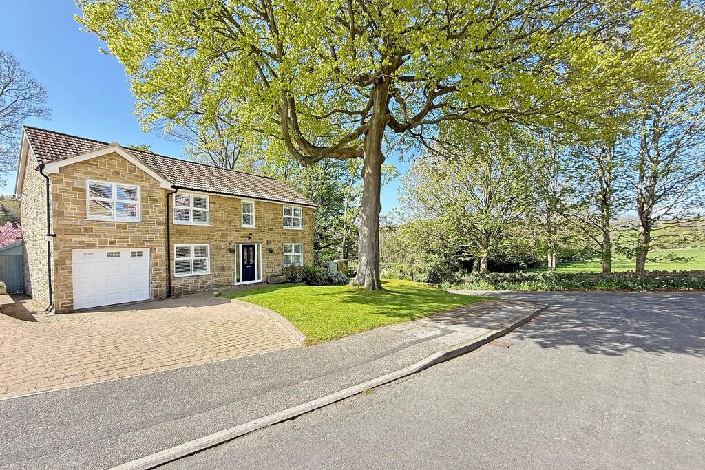 5 bedroom detached house for sale