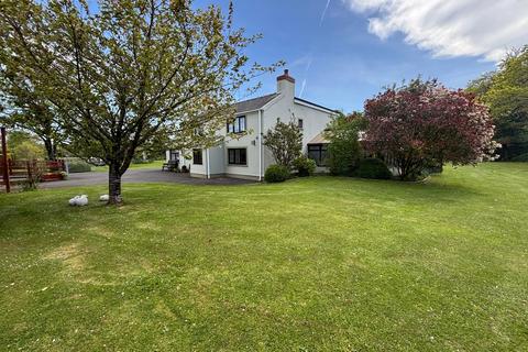 4 bedroom property with land for sale, Kilgetty SA68
