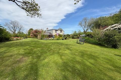 4 bedroom property with land for sale, Kilgetty SA68