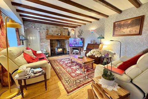 4 bedroom property with land for sale, Kilgetty SA68