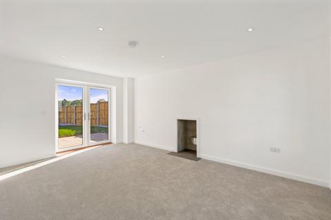 3 bedroom detached house for sale, Robinson Close, Great Bromley, Colchester, CO7
