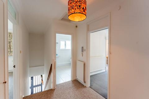 2 bedroom flat for sale, Mill Close, Abergavenny, NP7