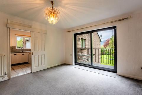 2 bedroom flat for sale, Mill Close, Abergavenny, NP7