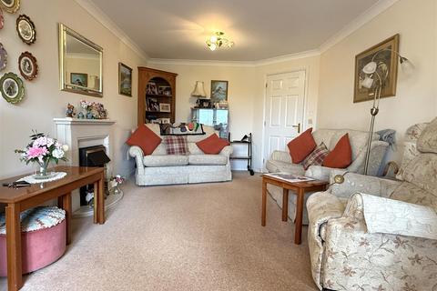 1 bedroom apartment for sale, Wombrook Court, Wombourne, Wolverhampton