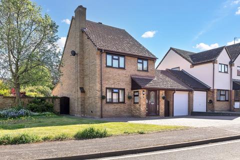 3 bedroom detached house for sale, King James Way, Royston SG8