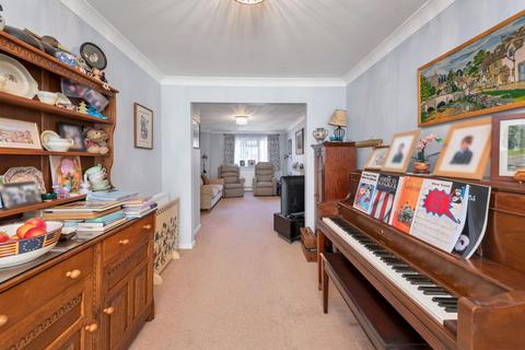 3 bedroom detached house for sale, King James Way, Royston SG8