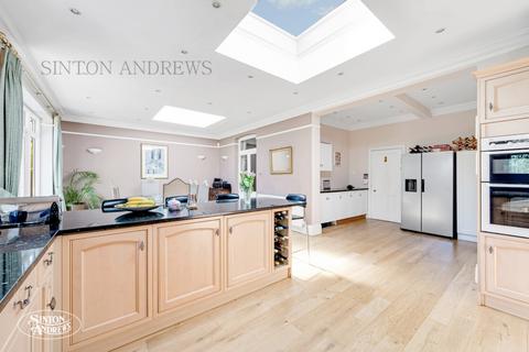 5 bedroom detached house for sale, Culmington Road, Ealing, W13