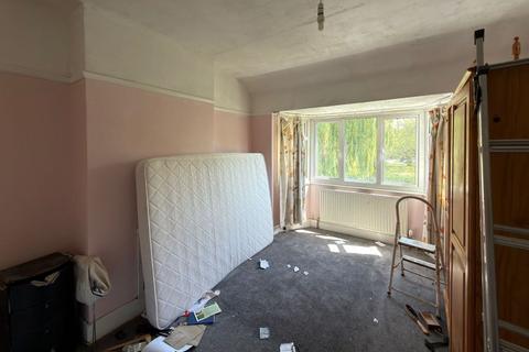 3 bedroom terraced house for sale, 23 Green Lanes, Epsom, Surrey, KT19 9TW