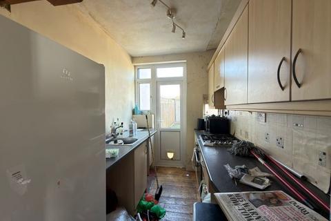 3 bedroom terraced house for sale, 23 Green Lanes, Epsom, Surrey, KT19 9TW