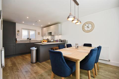3 bedroom semi-detached house for sale, Baker Road, Chelmsford Garden, Chelmsford