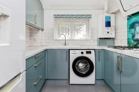 1 bedroom maisonette for sale, Calvin Walk, Crawley