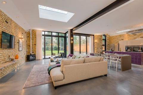 6 bedroom detached house for sale, Willesden Lane, London, NW2