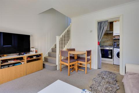 1 bedroom terraced house for sale, Lucerne Close, Cambridge CB1