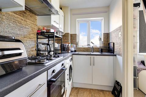 1 bedroom terraced house for sale, Lucerne Close, Cambridge CB1