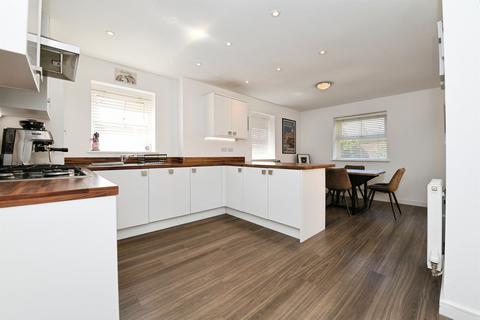 4 bedroom detached house for sale, Alfred Gardens, Rochford